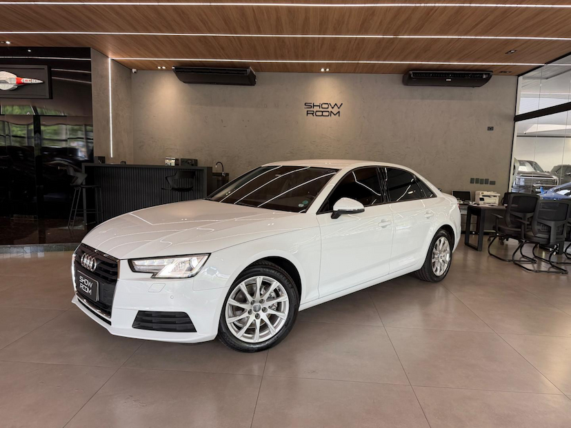 Foto do veículo AUDI A4  2.0TFSI 2018 128.000 KM 89.000,00