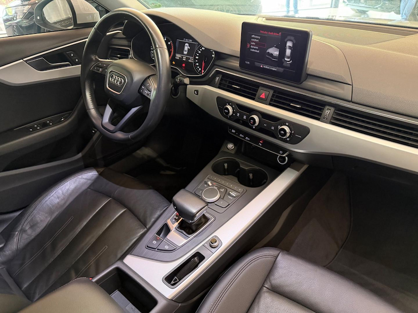 Foto do veículo AUDI A4  2.0TFSI 2018 128.000 KM 89.000,00