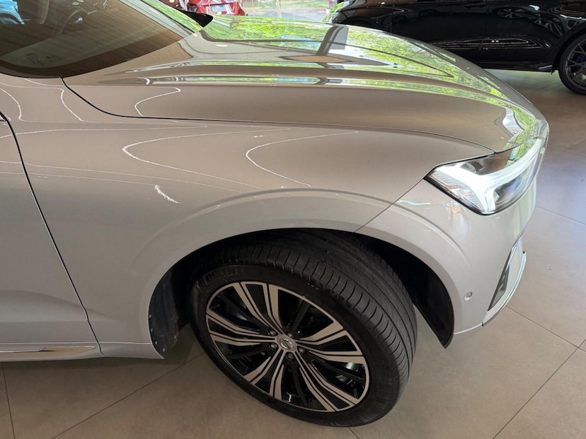 Foto do veículo VOLVO XC60  T8 INSCRIPT 2022 42.851 KM 249.000,00