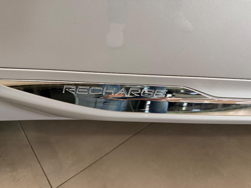 Foto do veículo VOLVO XC60  T8 INSCRIPT 2022 42.851 KM 249.000,00