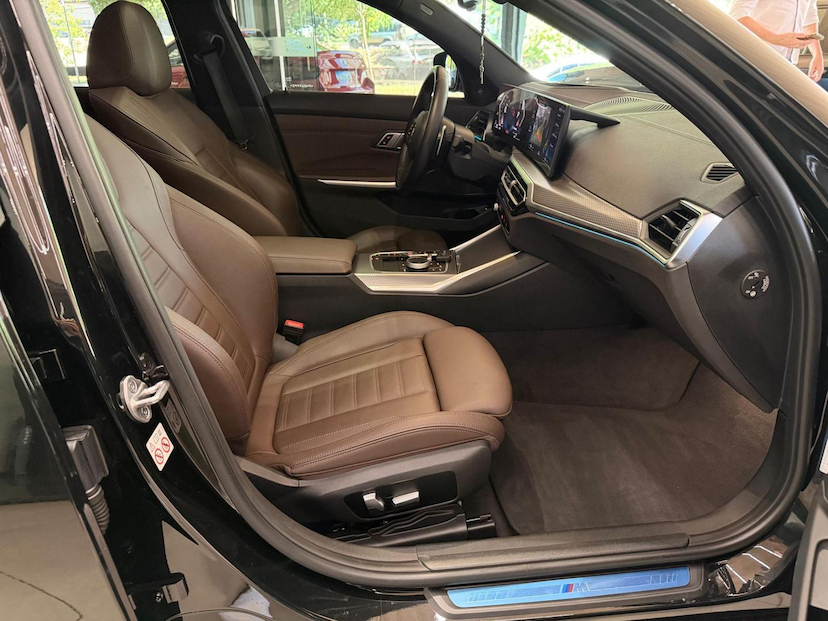 Foto do veículo BMW 320I  M SPORT FLEX 2023 15.500 KM 273.000,00