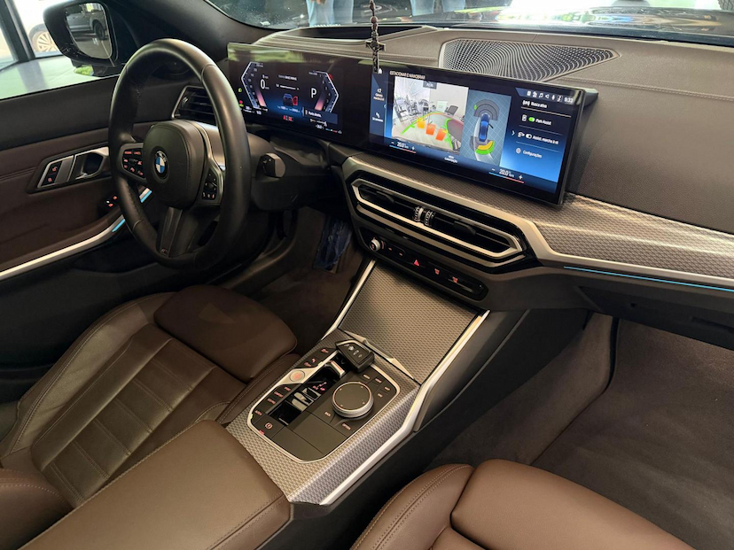 Foto do veículo BMW 320I  M SPORT FLEX 2023 15.500 KM 273.000,00