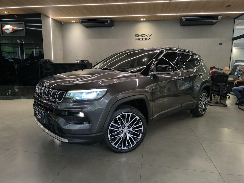Foto do veículo JEEP COMPASS  LIMITED TF 2022 25.600 KM 134.000,00