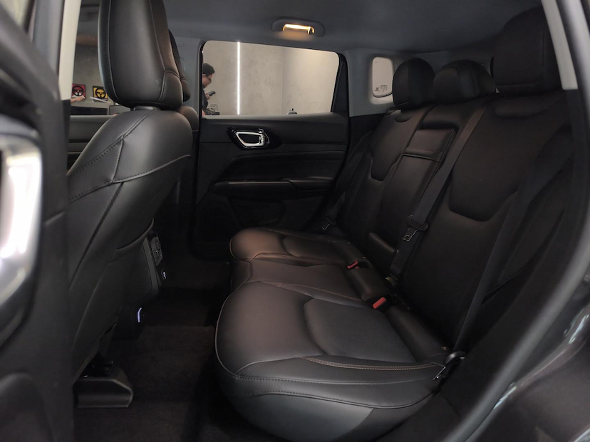 Foto do veículo JEEP COMPASS  LIMITED TF 2022 25.600 KM 134.000,00