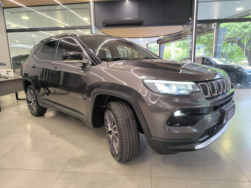 Foto do veículo JEEP COMPASS  LIMITED TF 2022 25.600 KM 134.000,00