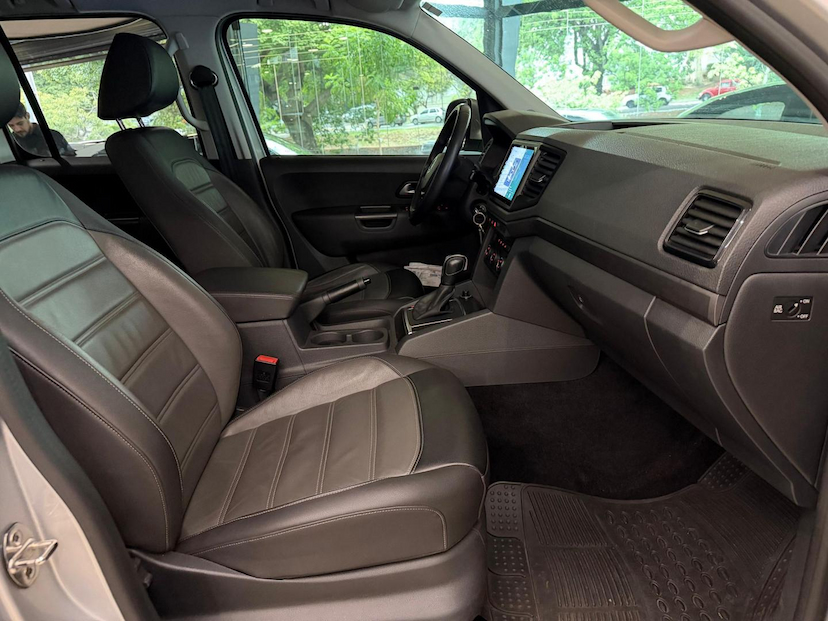 Foto do veículo VOLKSWAGEN AMAROK  CD 4X4 COMF 2020 73.000 KM 121.000,00