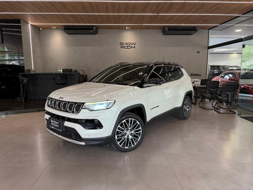 Foto do veículo JEEP COMPASS  LIMITED TF 2022 27.700 KM 134.000,00