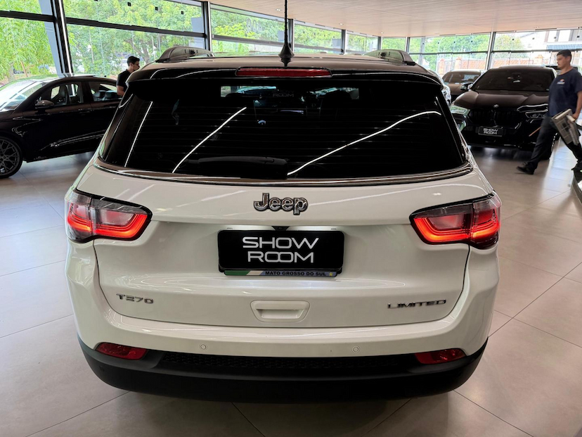 Foto do veículo JEEP COMPASS  LIMITED TF 2022 27.700 KM 134.000,00