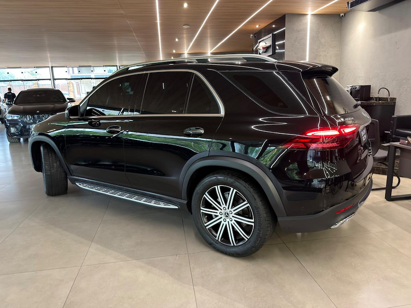 Foto do veículo MERCEDES-BENZ GLE 450 GLE450 D 4M 2025 14.654 KM 589.000,00