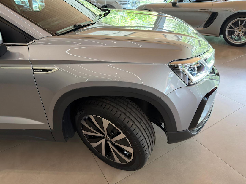 Foto do veículo VOLKSWAGEN TAOS  HL TSI 2022 5.664 KM 155.000,00