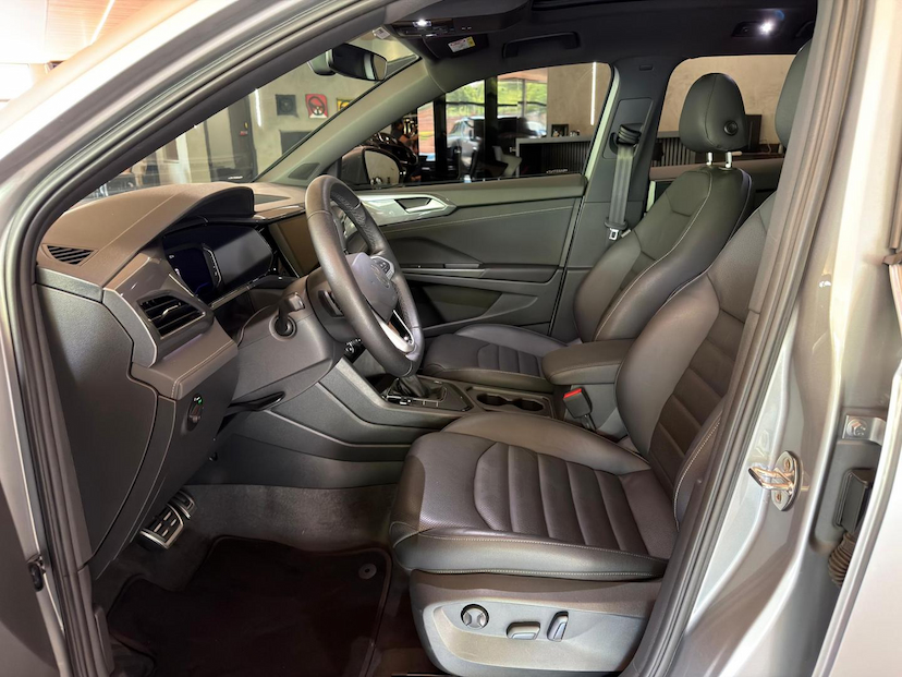 Foto do veículo VOLKSWAGEN TAOS  HL TSI 2022 5.664 KM 155.000,00