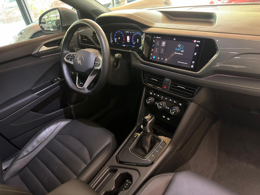 Foto do veículo VOLKSWAGEN TAOS  HL TSI 2022 5.664 KM 155.000,00