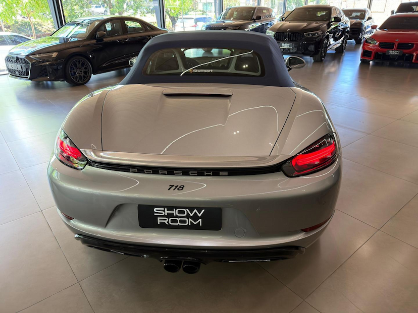 Foto do veículo PORSCHE BOXSTER  2024 4.100 KM 590.000,00