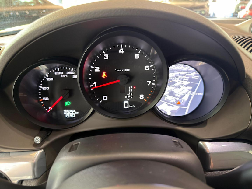Foto do veículo PORSCHE BOXSTER  2024 4.100 KM 590.000,00