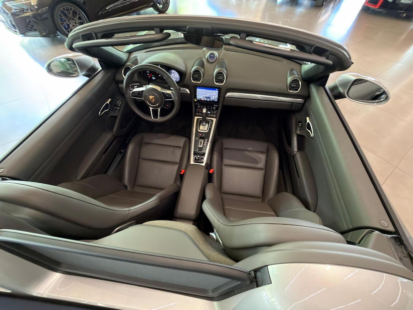 Foto do veículo PORSCHE BOXSTER  2024 4.100 KM 590.000,00