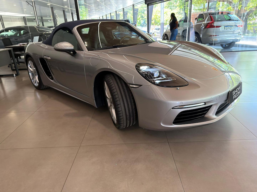 Foto do veículo PORSCHE BOXSTER  2024 4.100 KM 590.000,00
