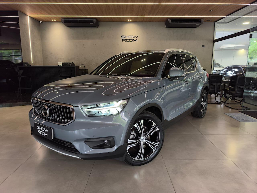 Foto do veículo VOLVO XC40  T4 INSCRIPT 2020 20.500 KM 165.000,00
