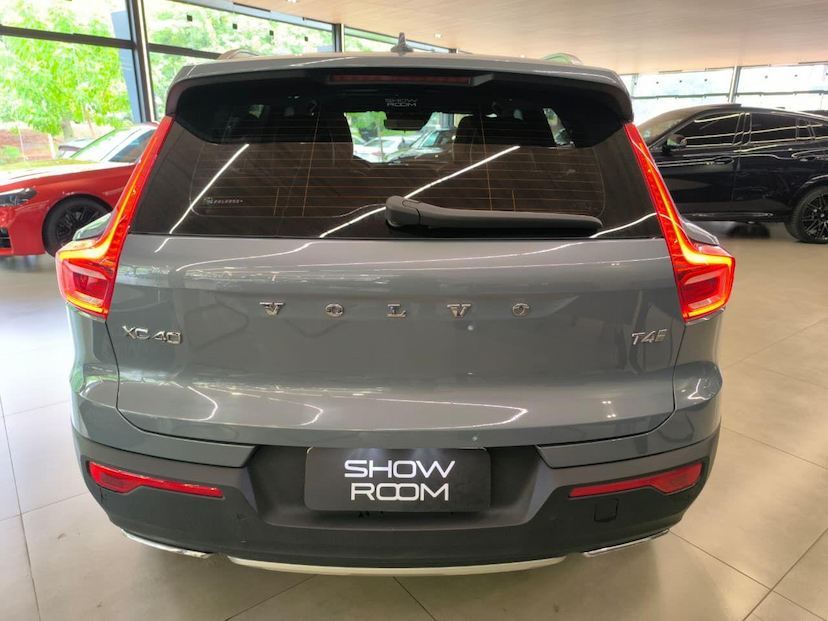 Foto do veículo VOLVO XC40  T4 INSCRIPT 2020 20.500 KM 165.000,00