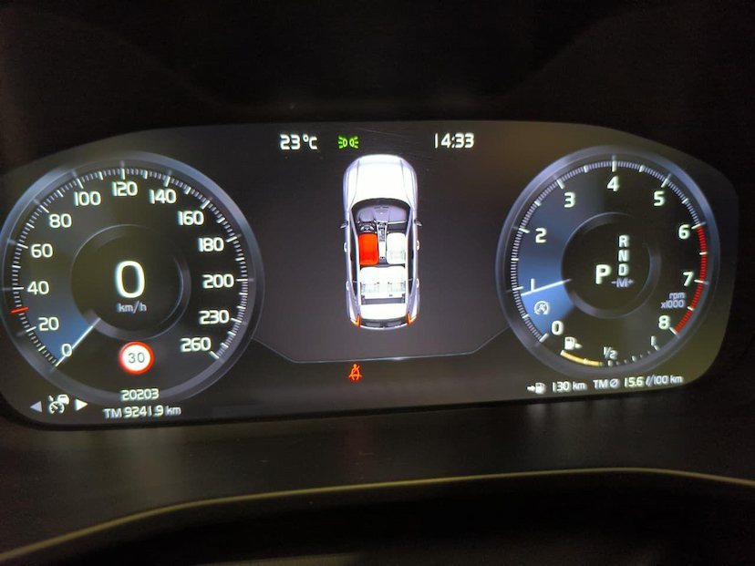Foto do veículo VOLVO XC40  T4 INSCRIPT 2020 20.500 KM 165.000,00
