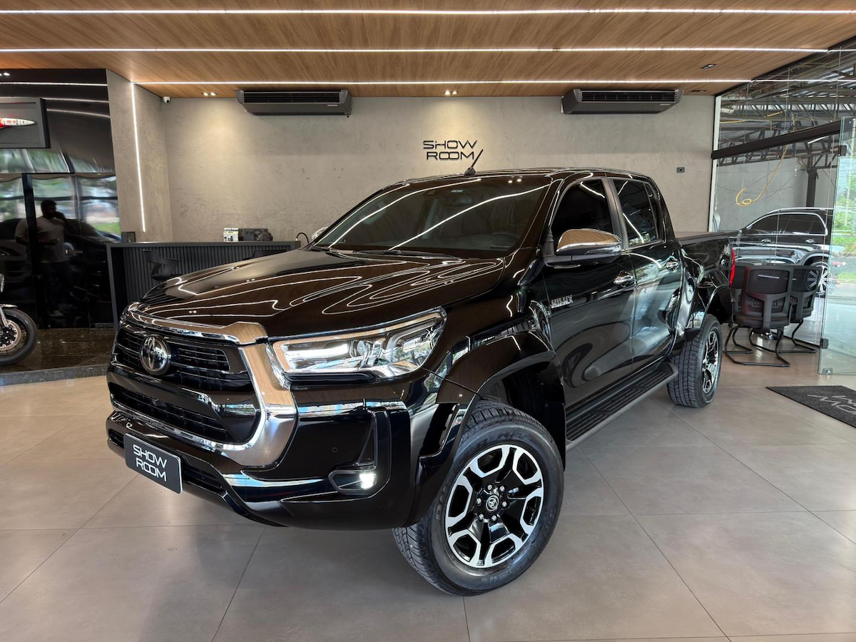 Foto do veículo TOYOTA HILUX  CD SRX PLUS 4x4 2.8 TDI DIE. AUT. 2023/2024 22.128 KM R$ 289.000,00