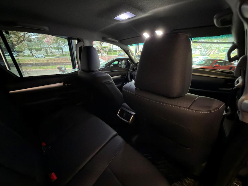Foto do veículo TOYOTA HILUX  CD SRX PLUS 4X4 2.8 TDI DIE. AUT. 2024 22.128 KM 279.000,00
