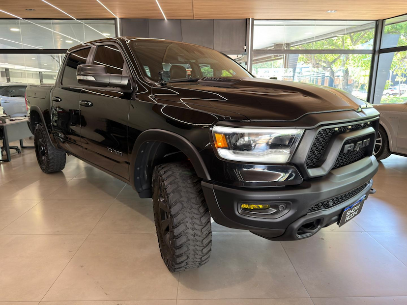 Foto do veículo RAM 1500  REBEL HEMI 2022 52.860 KM 305.000,00