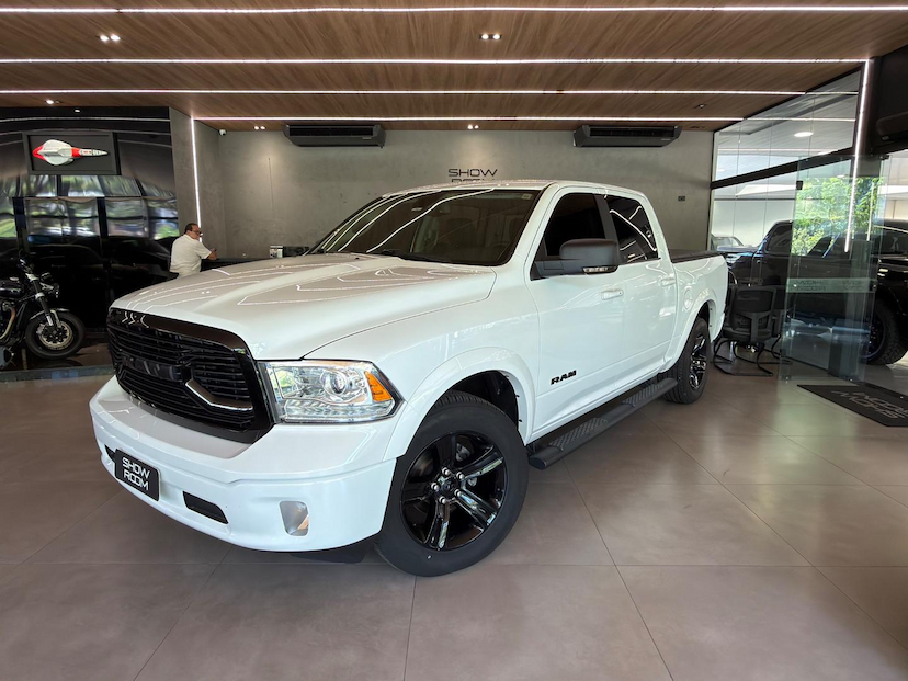Foto do veículo RAM CLASSIC  LAIE 2023 44.209 KM 255.000,00
