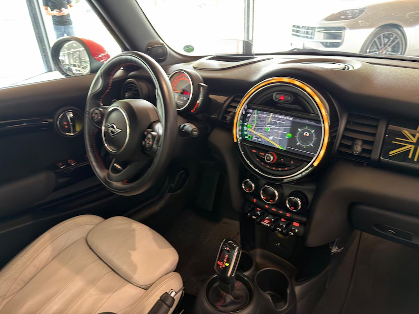 Foto do veículo MINI COOPER  COOPER S 2019 33.709 KM 165.000,00