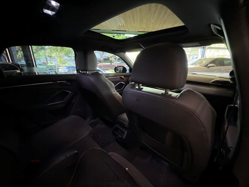 Foto do veículo AUDI Q3  SPB 2.0 TFSI 2023 22.170 KM 229.000,00