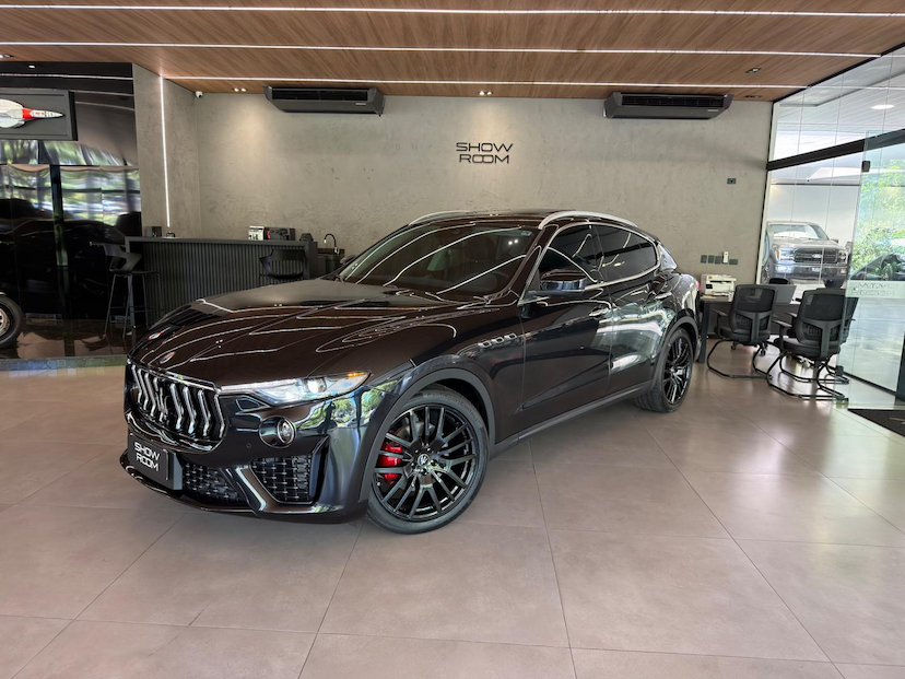 Foto do veículo MASERATI LEVANTE  2021 8.660 KM 599.000,00