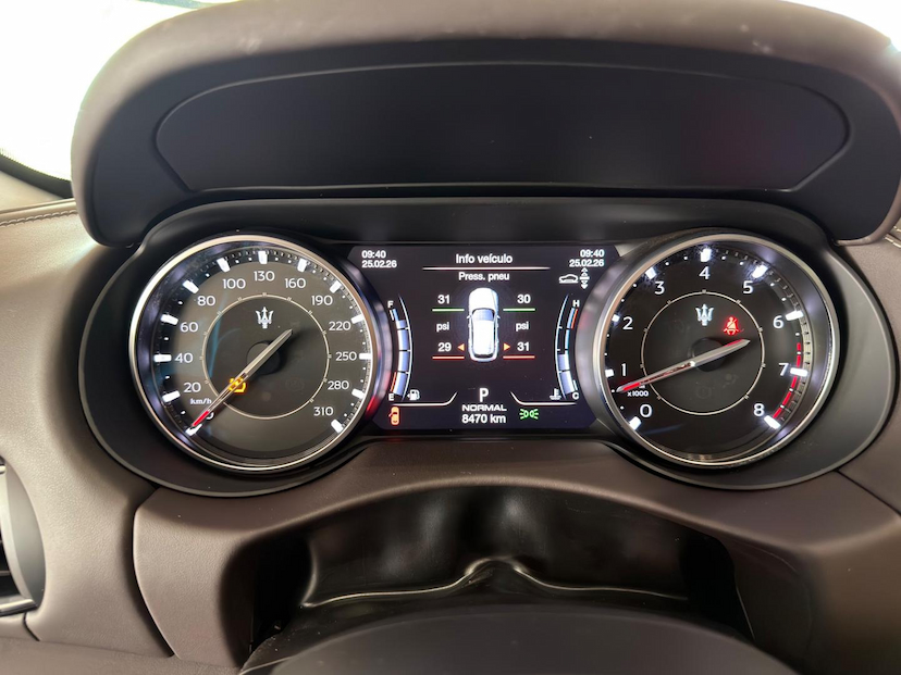 Foto do veículo MASERATI LEVANTE  2021 8.660 KM 599.000,00