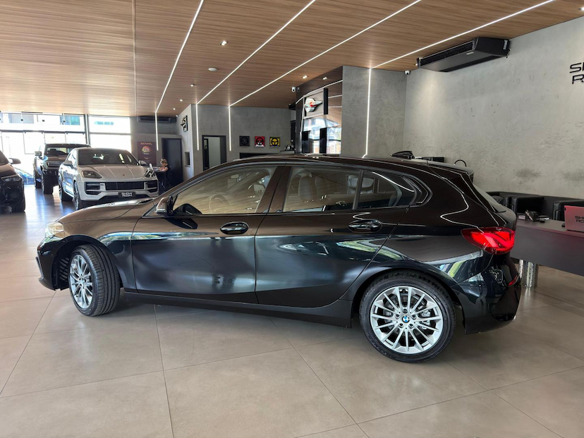 Foto do veículo BMW 118I  2020 42.500 KM 130.000,00