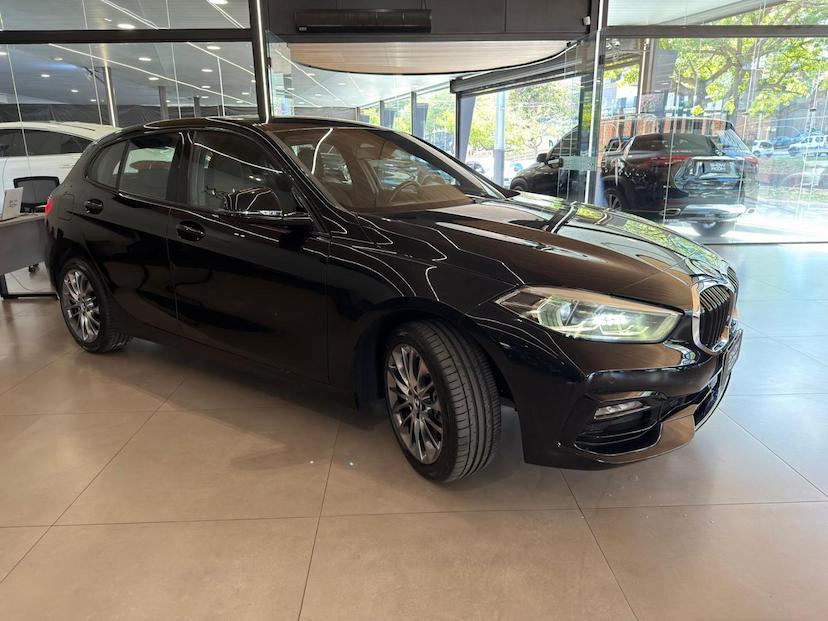 Foto do veículo BMW 118I  2020 42.500 KM 130.000,00