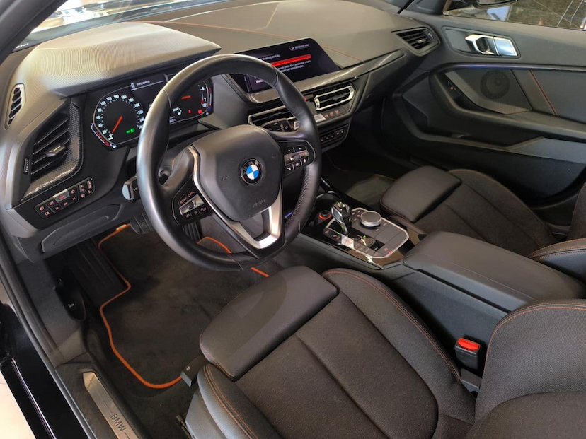 Foto do veículo BMW 118I  2020 42.500 KM 130.000,00