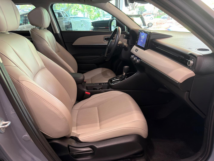 Foto do veículo HONDA HR-V HR-V TOURING 2025 26.300 KM 168.000,00