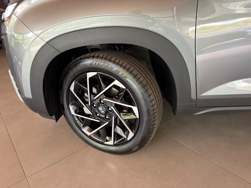 Foto do veículo HYUNDAI CRETA  ULTIMATE 1.6 TB 16V AUT. 2025 8.702 KM 184.000,00