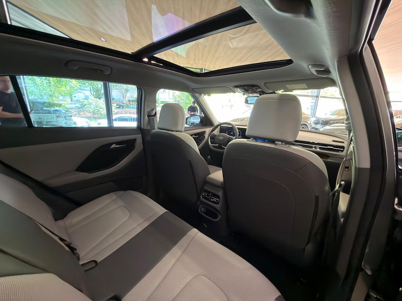 Foto do veículo HYUNDAI CRETA  ULTIMATE 1.6 TB 16V AUT. 2025 8.702 KM 184.000,00