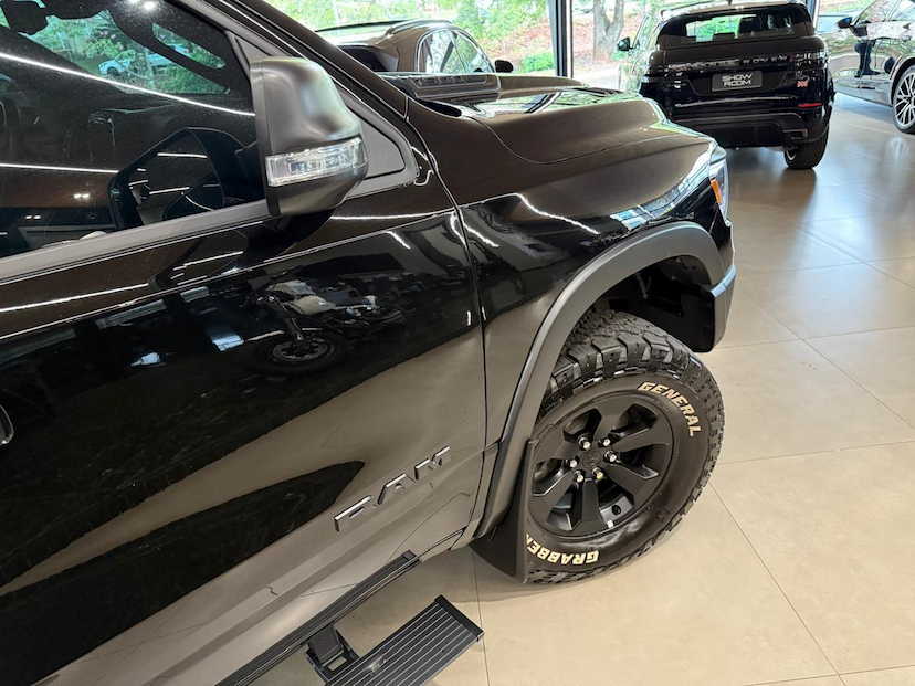 Foto do veículo RAM 1500  REBEL HEMI 2021 13.500 KM 350.000,00