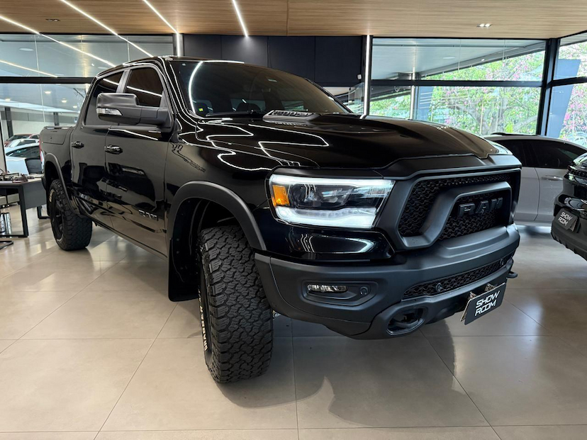 Foto do veículo RAM 1500  REBEL HEMI 2021 13.500 KM 350.000,00