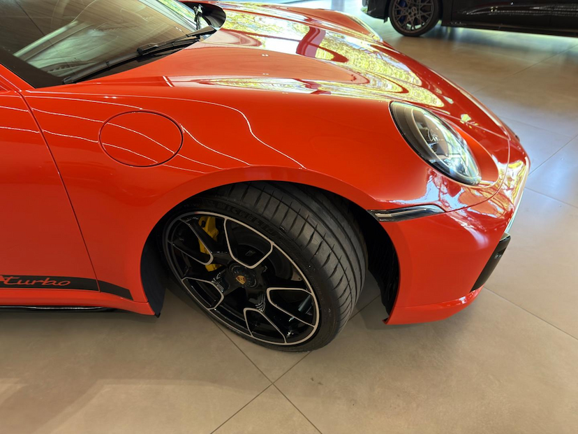 Foto do veículo PORSCHE 911  TURBO 2022 9.083 KM 1.190.000,00