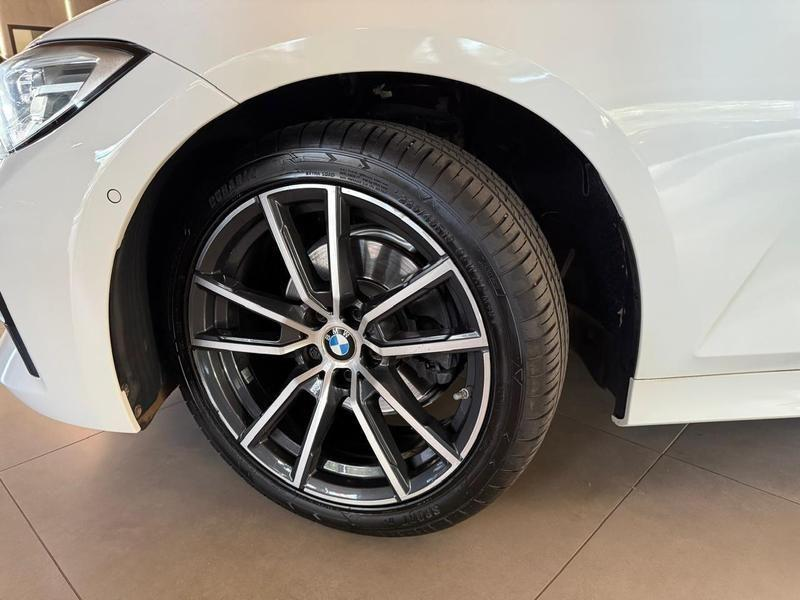 Foto do veículo BMW 320I  2.0 16V TURBO ACTIVE FLEX 4P AUTOMATICO 2020 47.500 KM 185.000,00
