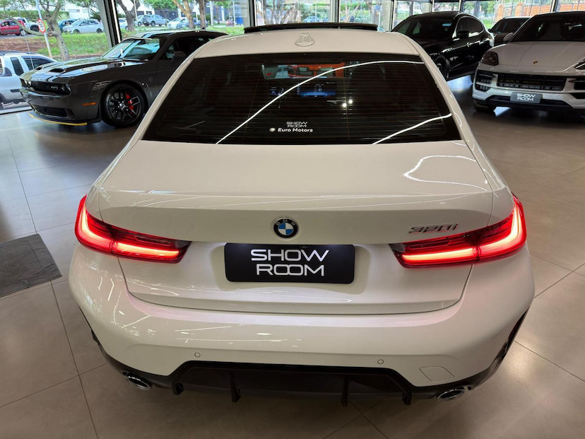 Foto do veículo BMW 320I  M SPORT FLEX 2024 17.271 KM 295.000,00