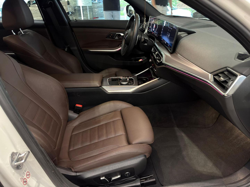 Foto do veículo BMW 320I  M SPORT FLEX 2024 17.271 KM 295.000,00