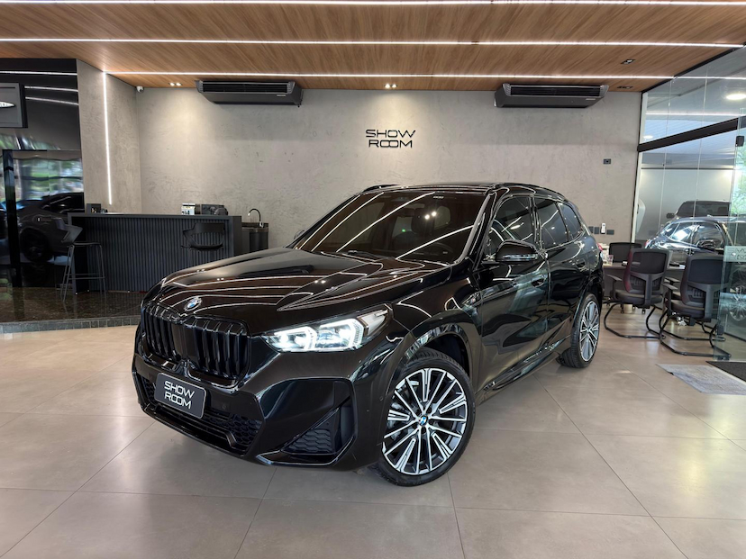 Foto do veículo BMW X1  S20I M SPORT 2024 22.900 KM 287.000,00