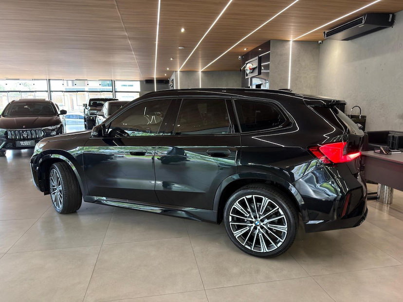 Foto do veículo BMW X1  S20I M SPORT 2024 22.900 KM 287.000,00