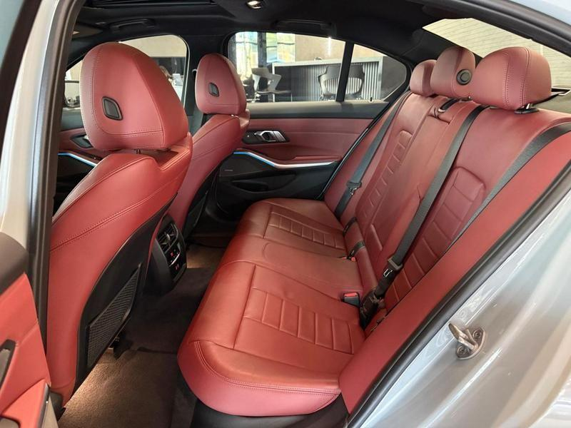 Foto do veículo BMW 320I  M SPORT FLEX 2023 27.939 KM 289.000,00