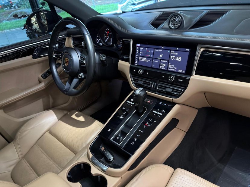 Foto do veículo PORSCHE MACAN  2023 39.183 KM 418.000,00
