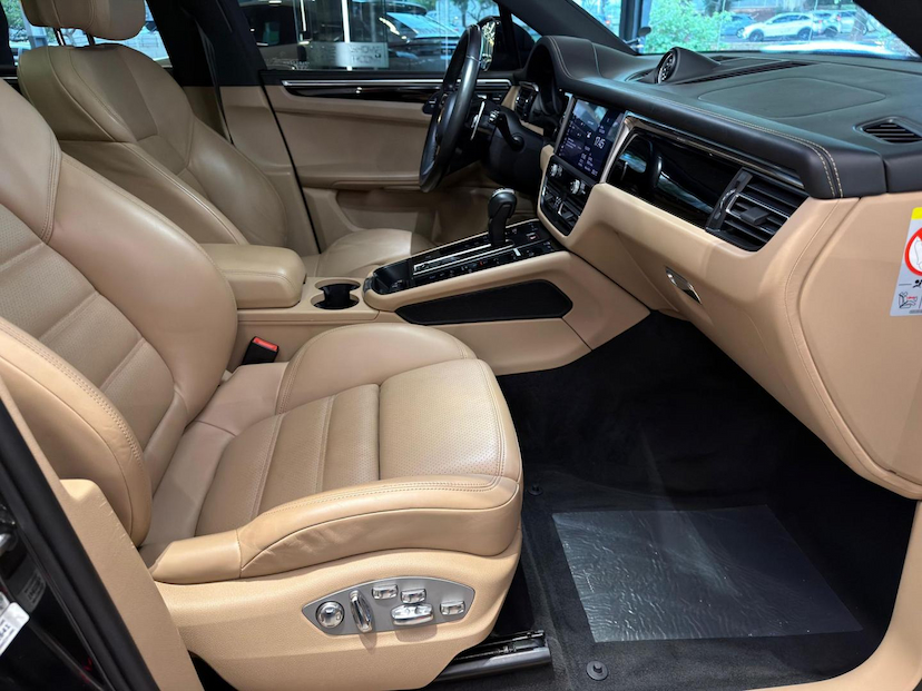 Foto do veículo PORSCHE MACAN  2023 39.183 KM 418.000,00