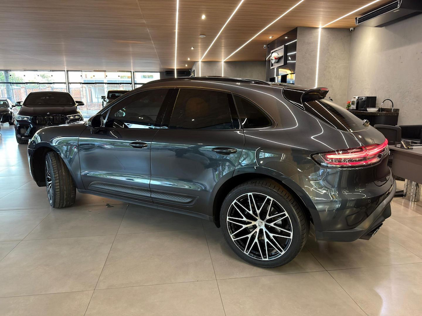 Foto do veículo PORSCHE MACAN  2023 39.183 KM 418.000,00