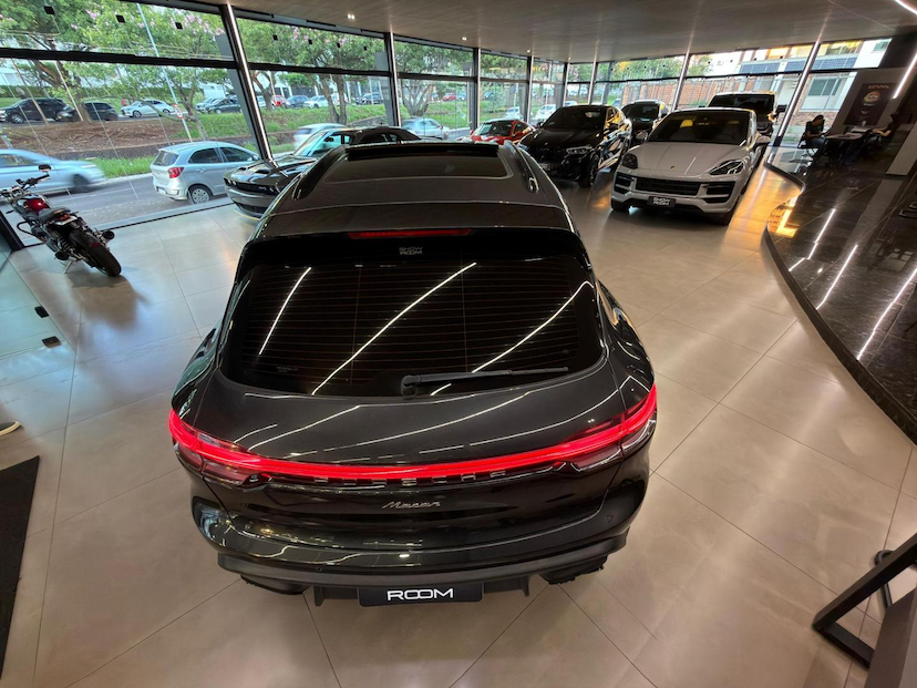 Foto do veículo PORSCHE MACAN  2023 39.183 KM 418.000,00
